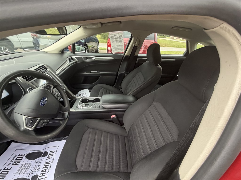 2020 Ford Fusion - $13,900