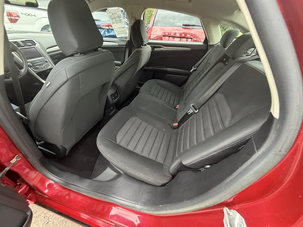 2020 Ford Fusion - $13,900