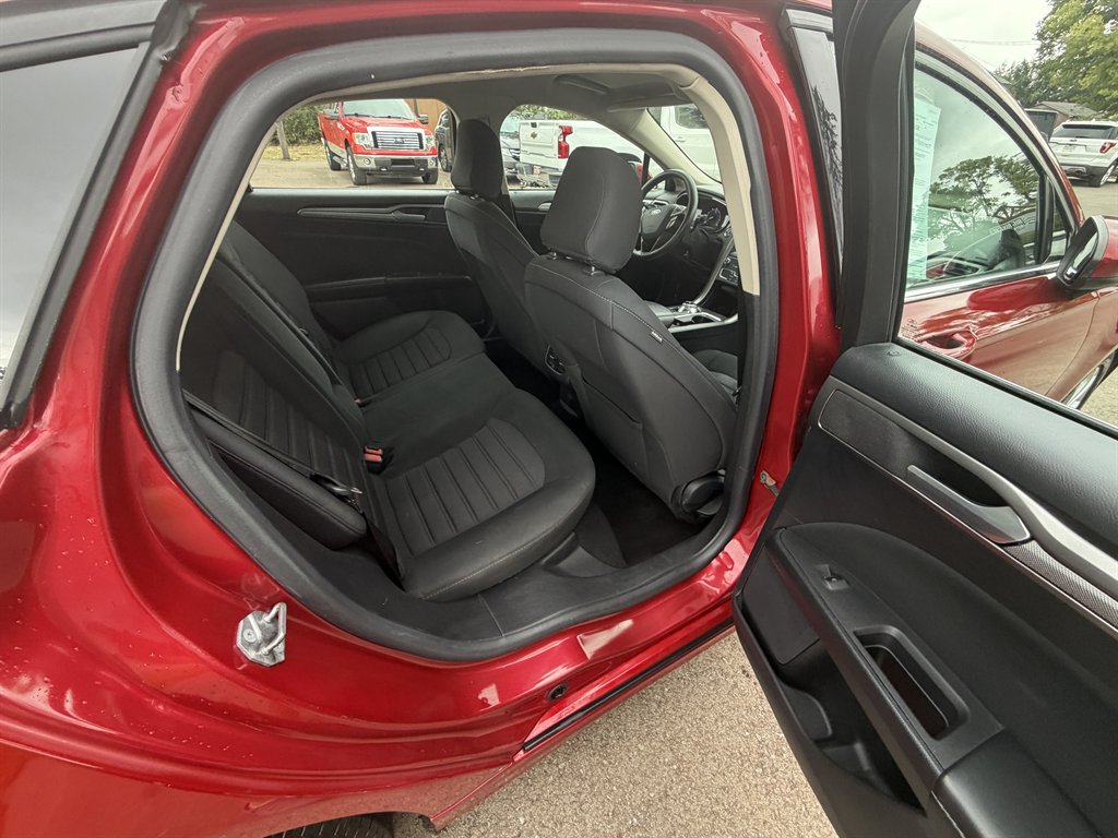 2020 Ford Fusion - $13,900
