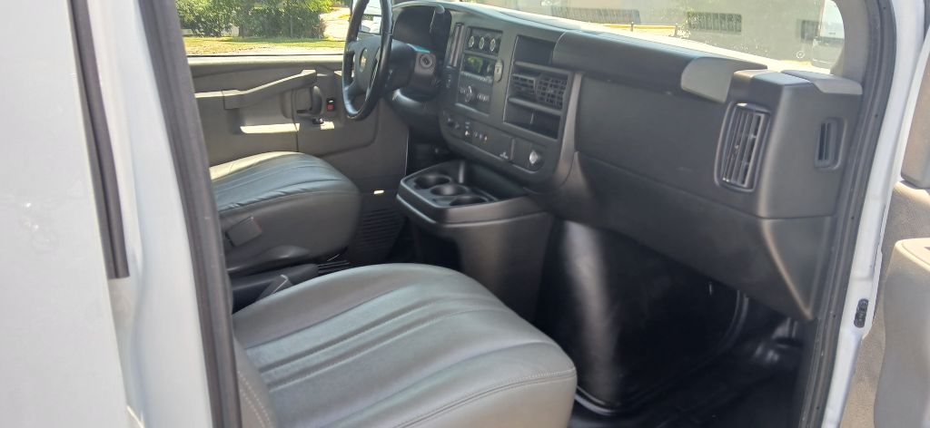 2022 Chevrolet Express - $28,999