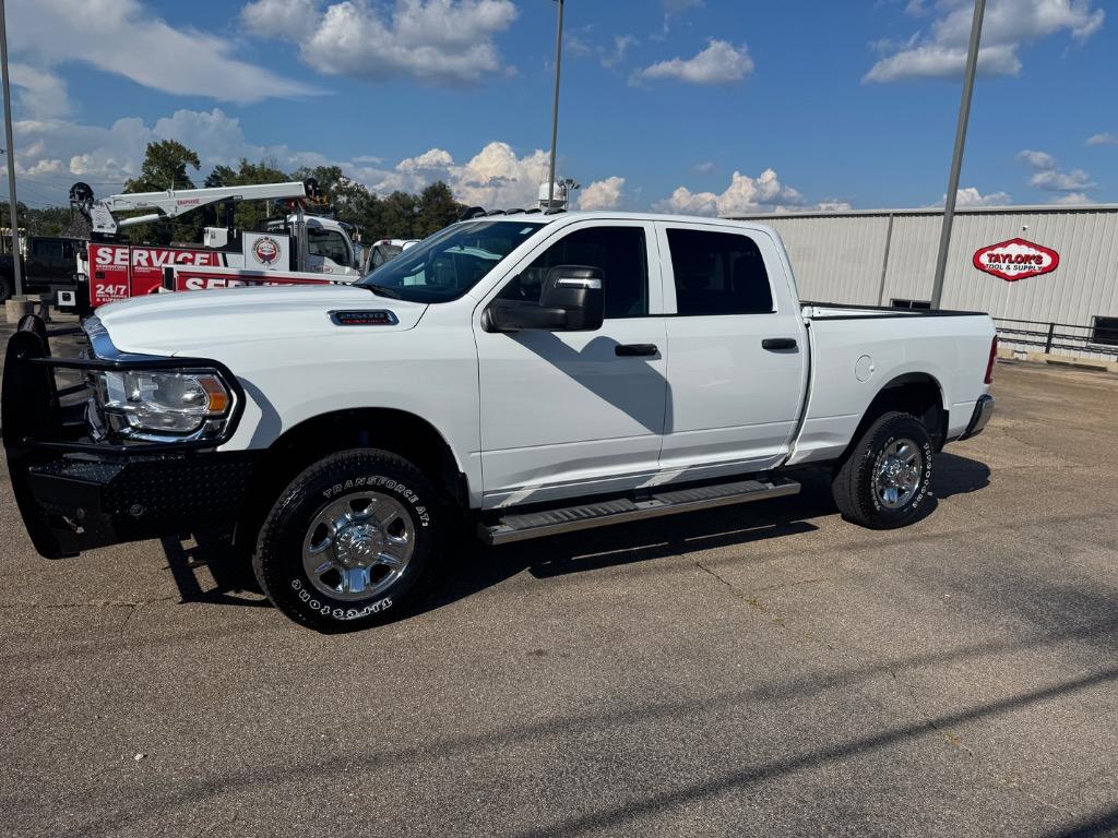 2024 Ram 2500 - $45,500