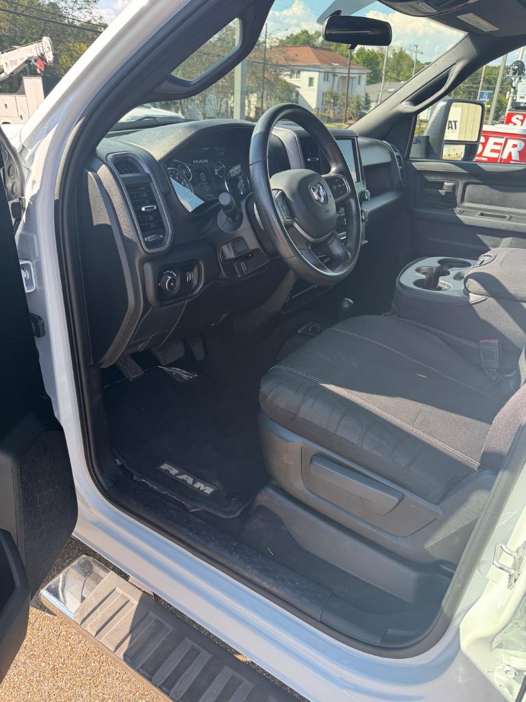 2024 Ram 2500 - $45,500