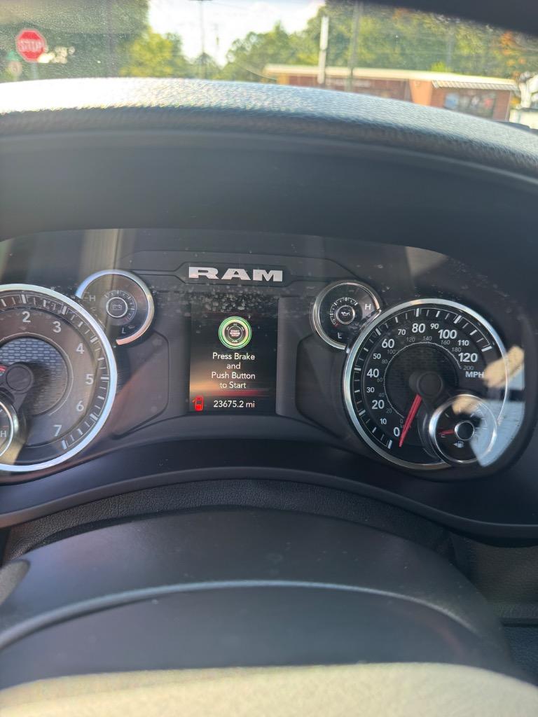 2024 Ram 2500 - $45,500