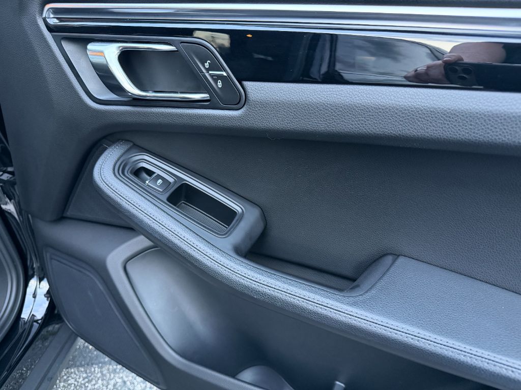 2016 Porsche Macan - $17,995