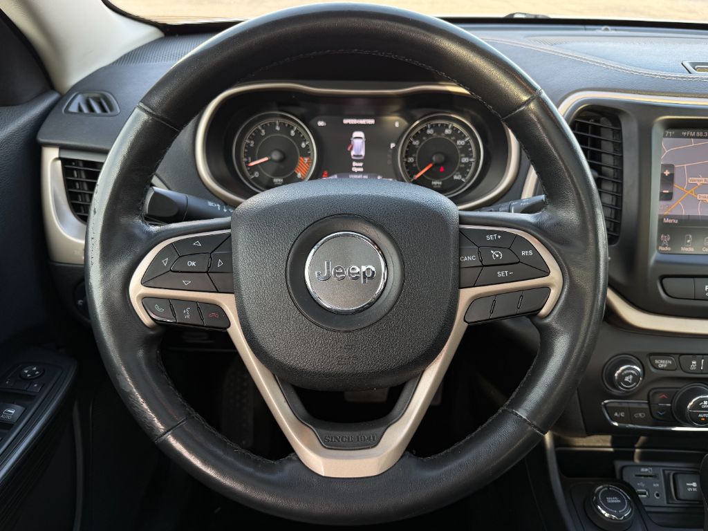 2015 Jeep Cherokee - $9,408