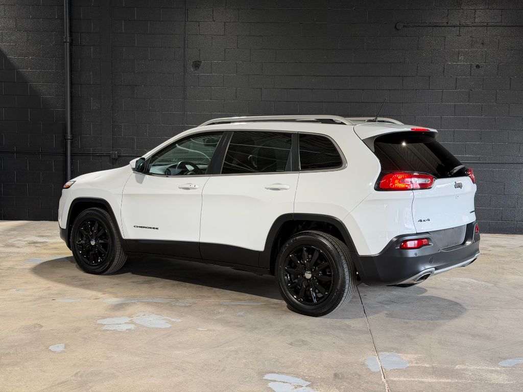 2015 Jeep Cherokee - $9,408