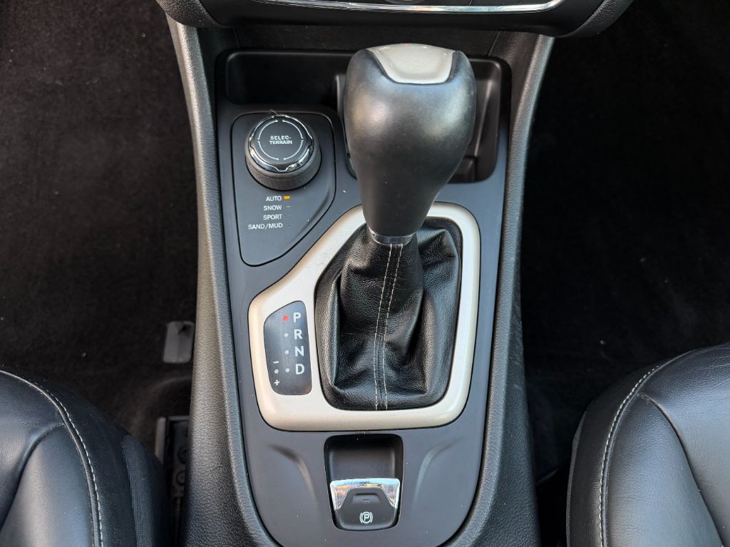 2015 Jeep Cherokee - $9,408