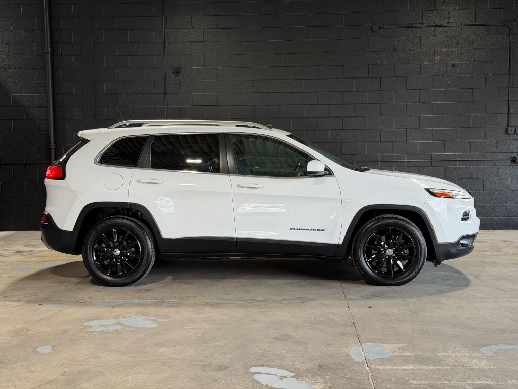 2015 Jeep Cherokee - $9,408