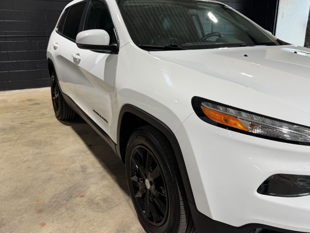 2015 Jeep Cherokee - $9,408