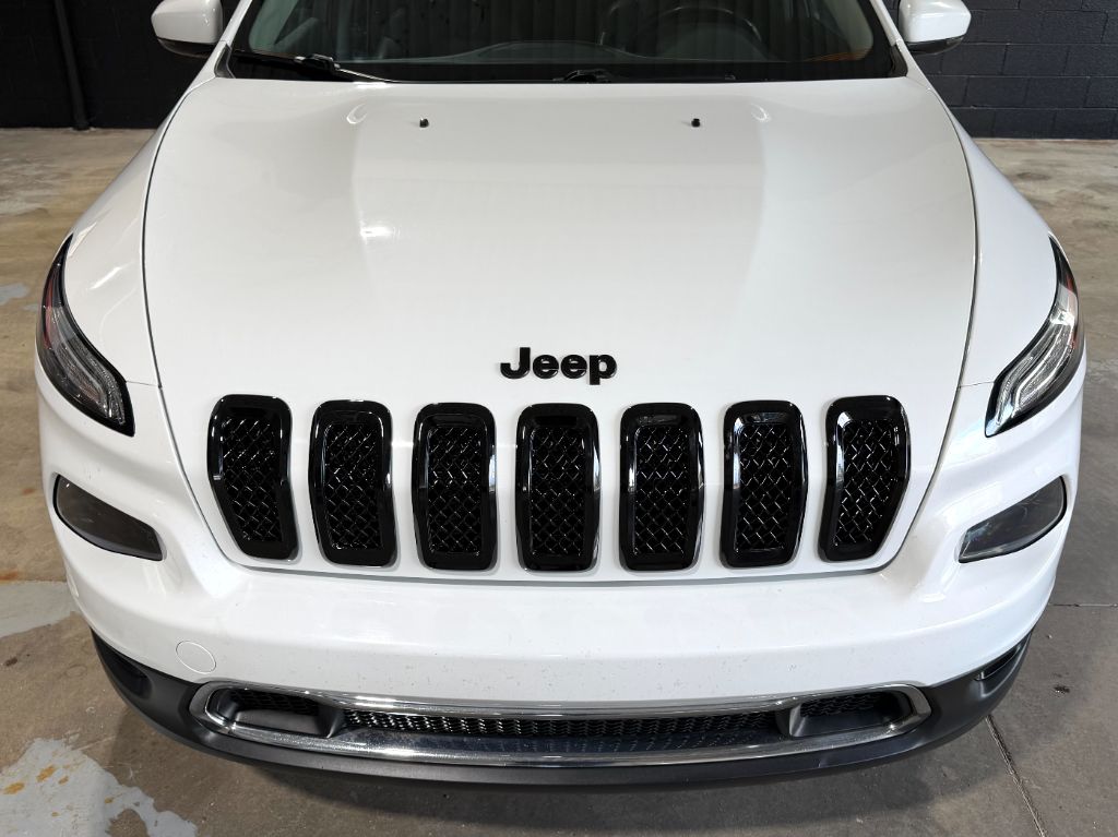 2015 Jeep Cherokee - $9,408