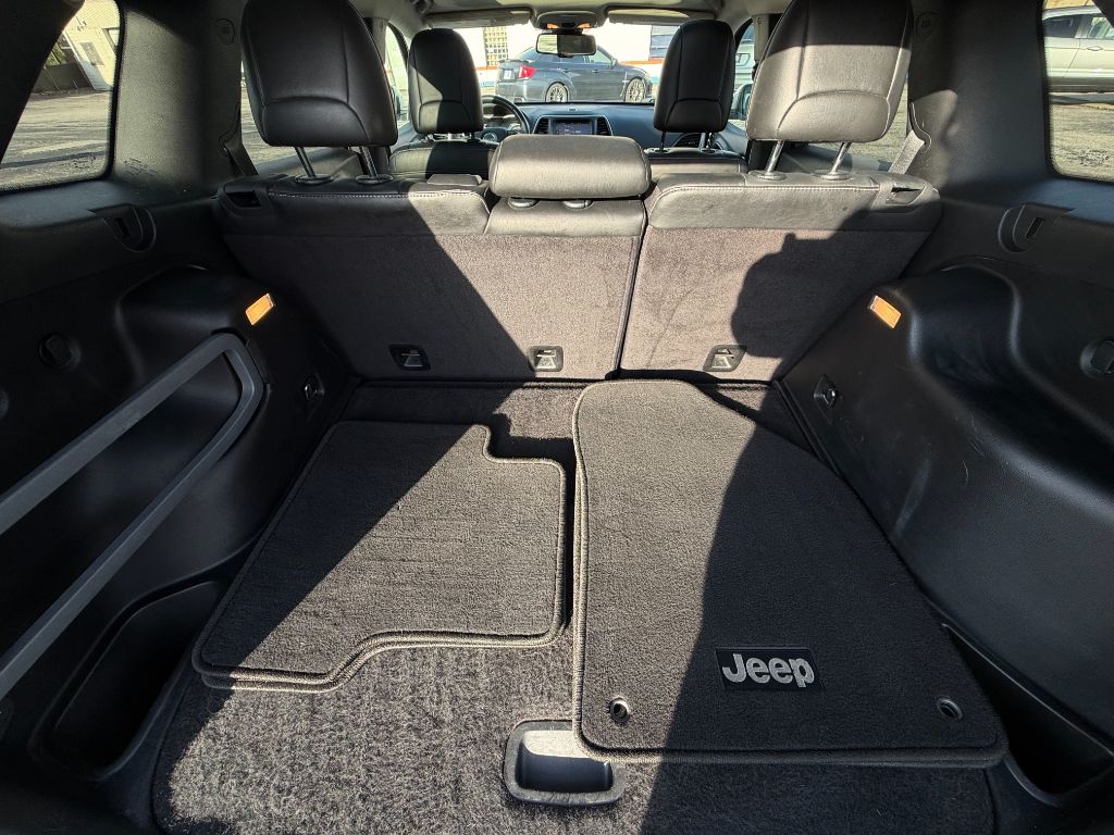2015 Jeep Cherokee - $9,408