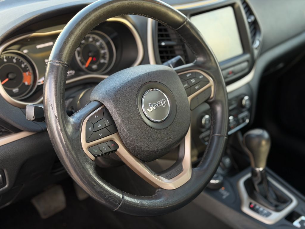 2015 Jeep Cherokee - $9,408