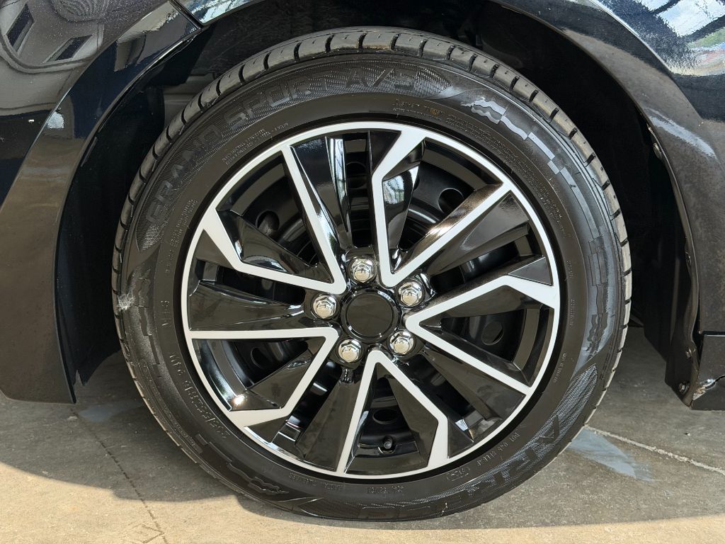 2023 Toyota Corolla - $15,508