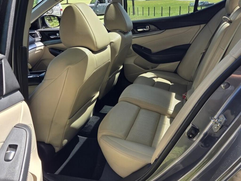 2016 Nissan Maxima - $11,988
