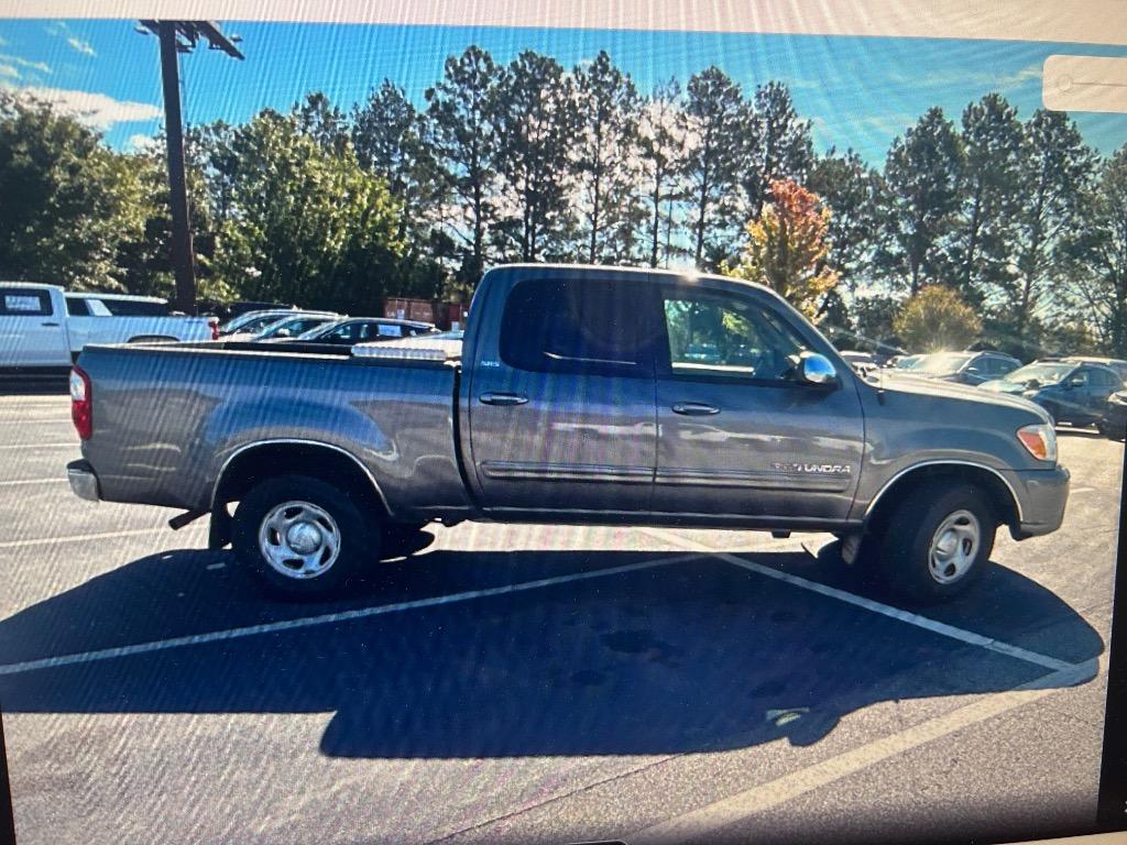 2006 Toyota Tundra - $9,900