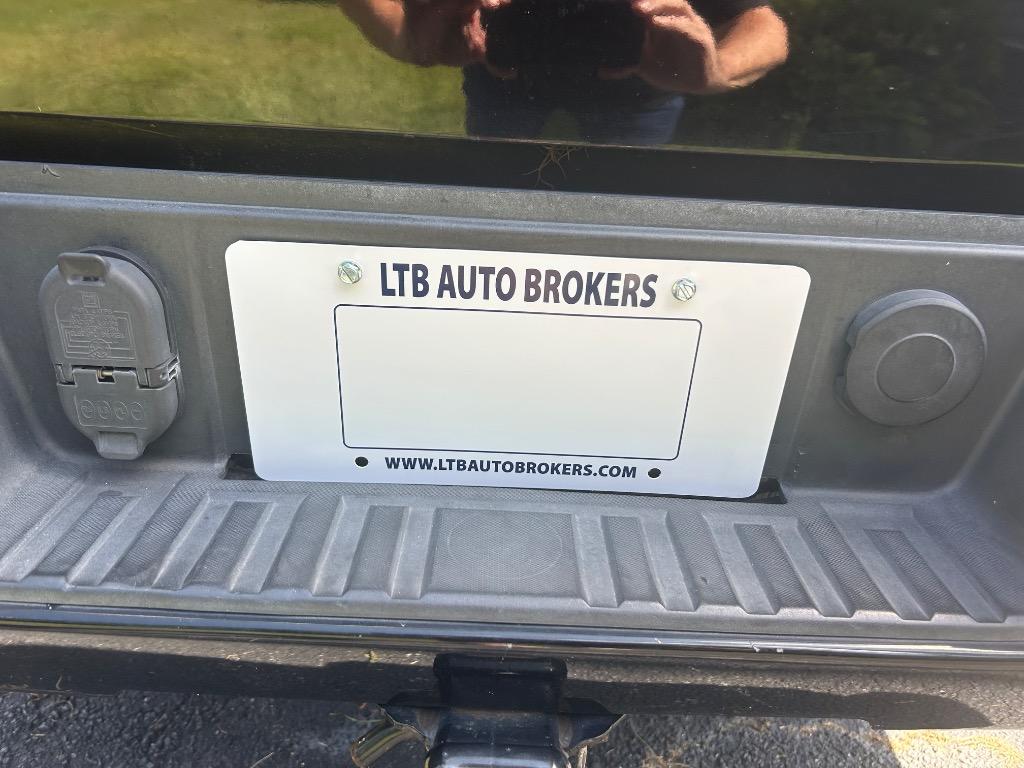 2015 Ford F-150 - $13,988
