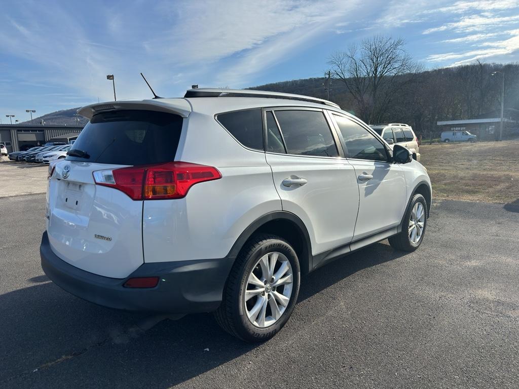 2014 Toyota RAV4 - $14,990