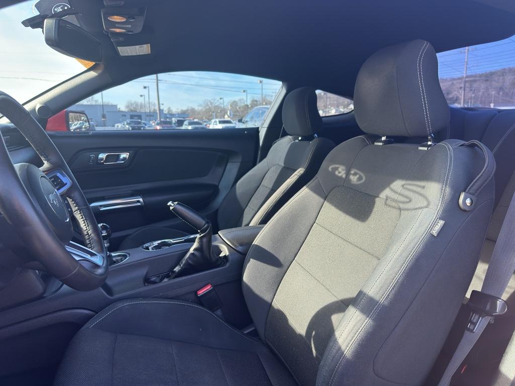 2015 Ford Mustang - $21,990