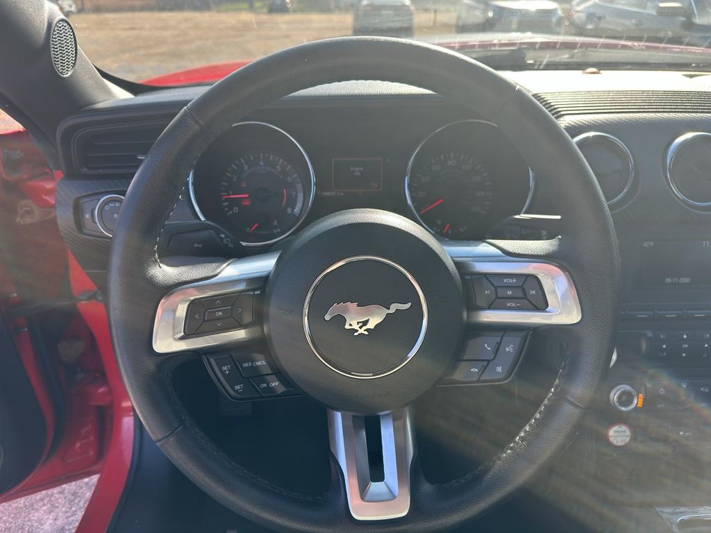 2015 Ford Mustang - $21,990