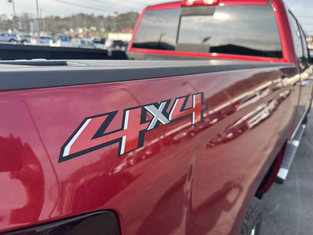 2018 Chevrolet Silverado - $28,990