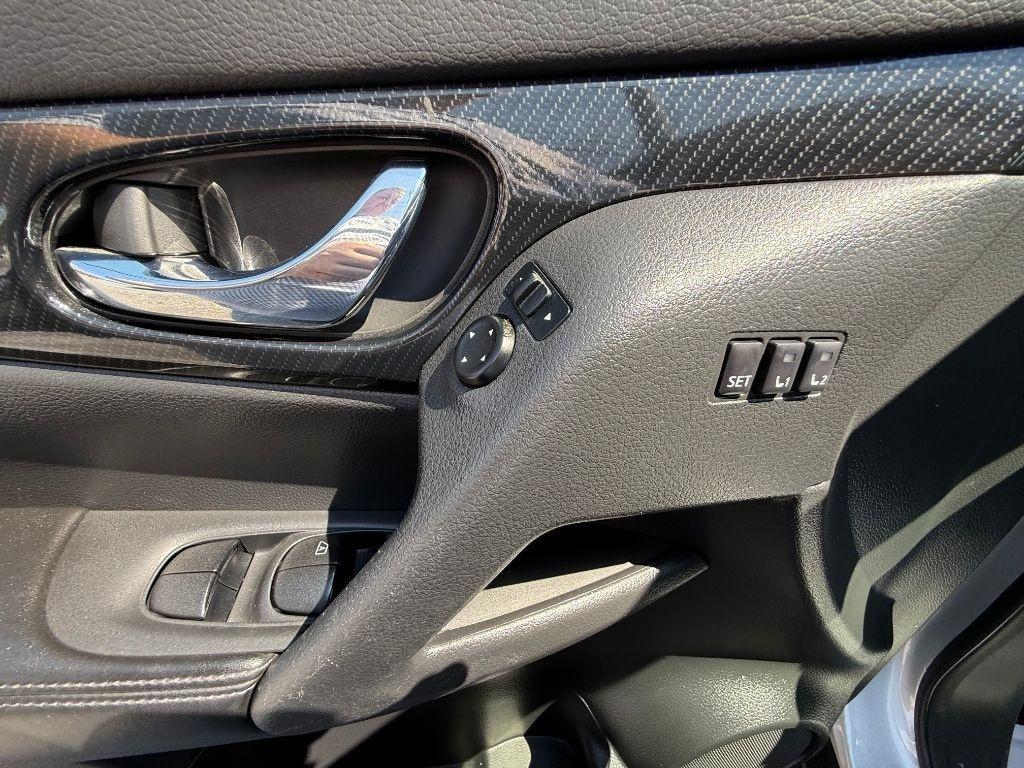 2019 Nissan Rogue - $15,995