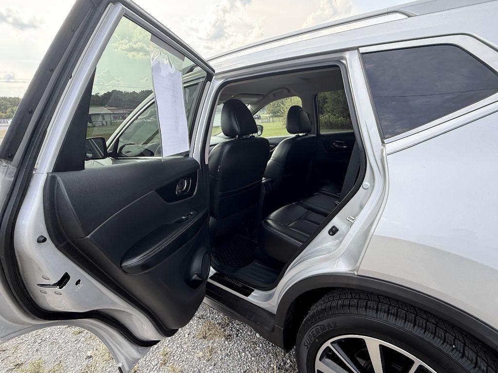 2019 Nissan Rogue - $15,995