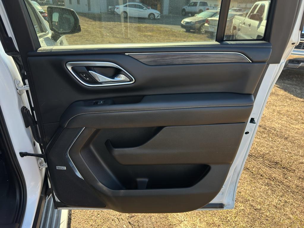2021 GMC Yukon - $43,995
