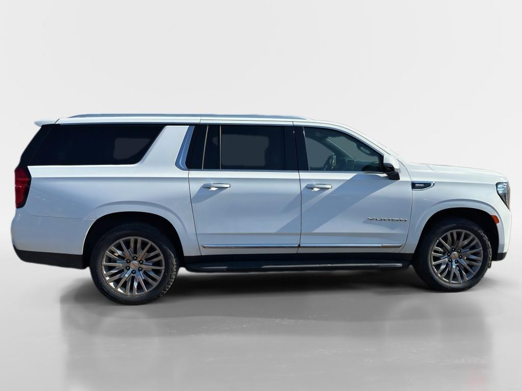 2021 GMC Yukon - $43,995