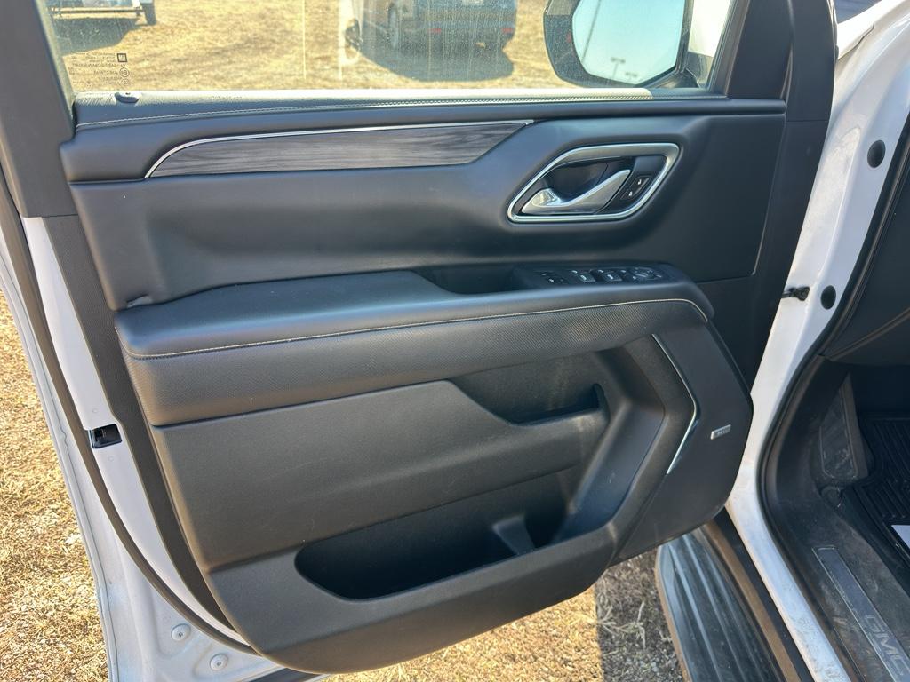 2021 GMC Yukon - $43,995