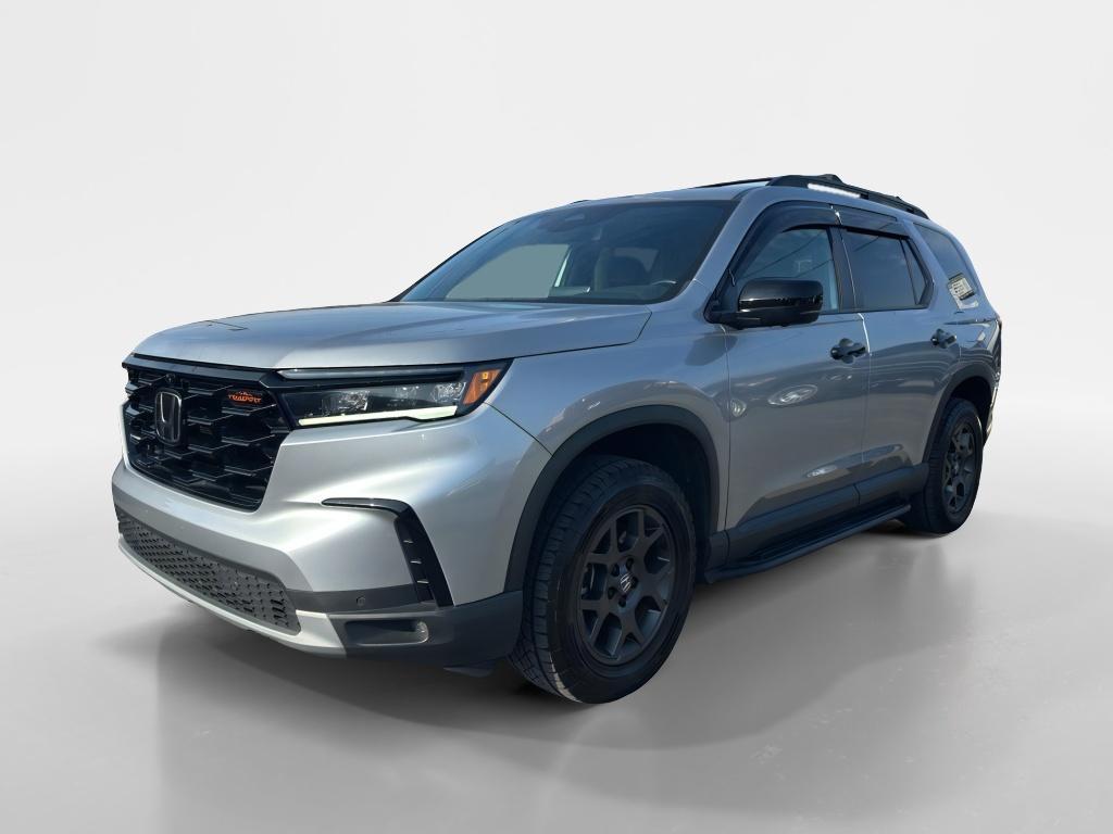 2025 Honda Pilot - $43,990