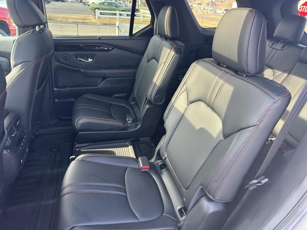 2025 Honda Pilot - $43,990