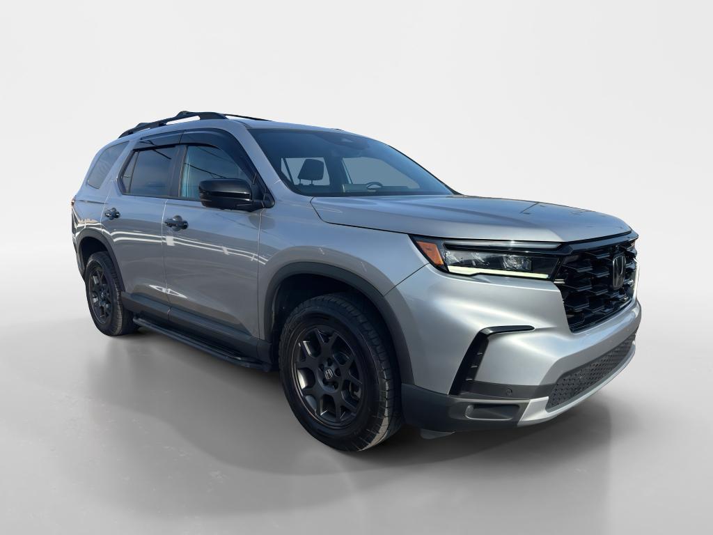 2025 Honda Pilot - $43,990