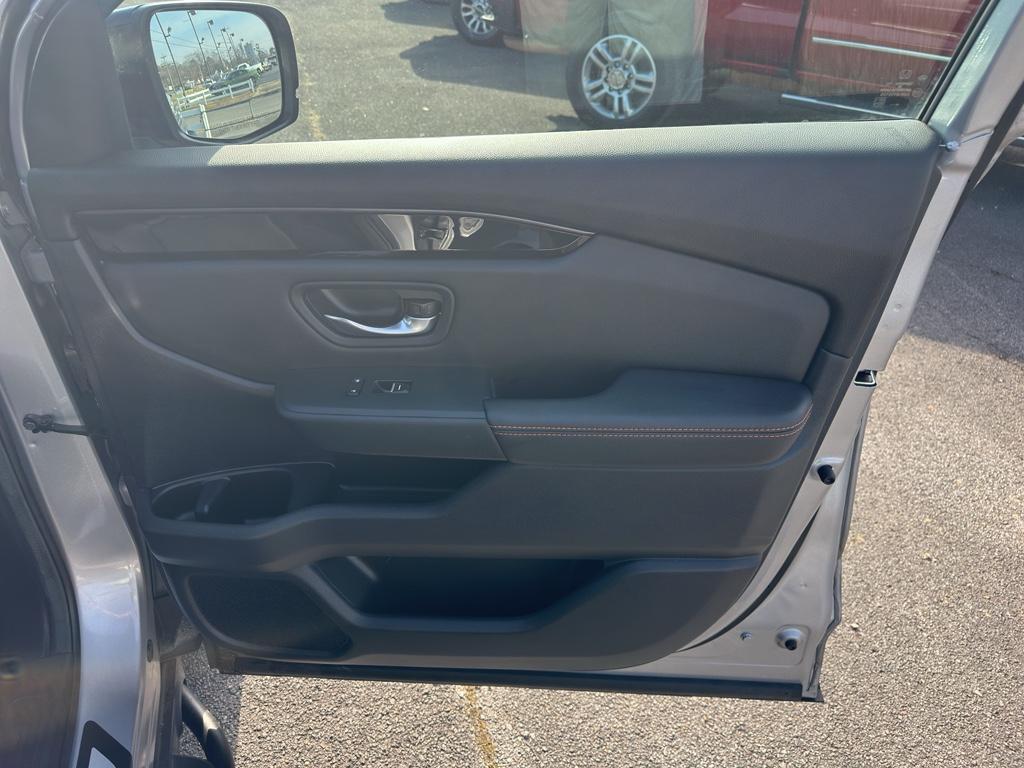 2025 Honda Pilot - $43,990