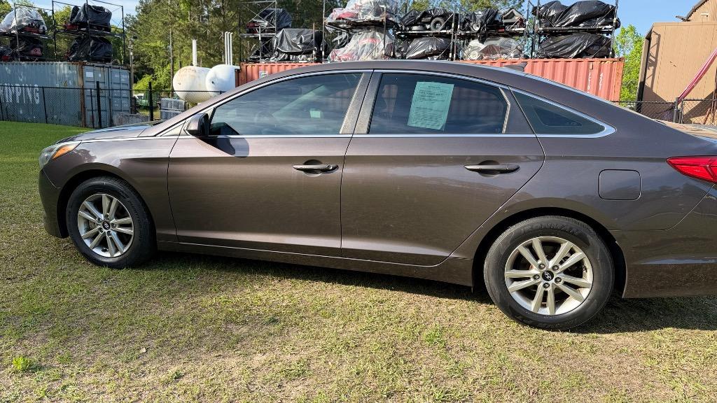 2017 Hyundai Sonata - $18,999
