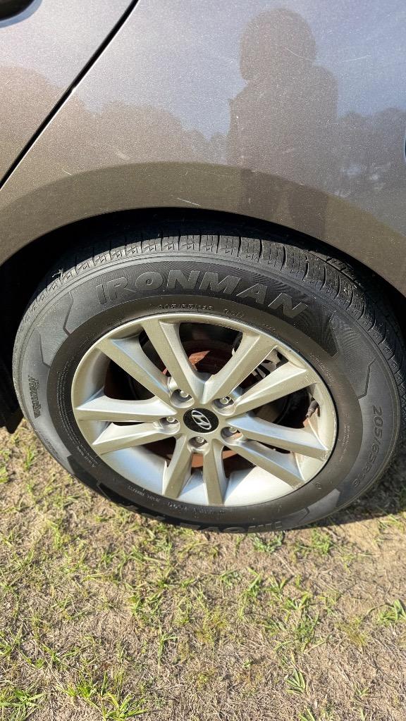 2017 Hyundai Sonata - $18,999