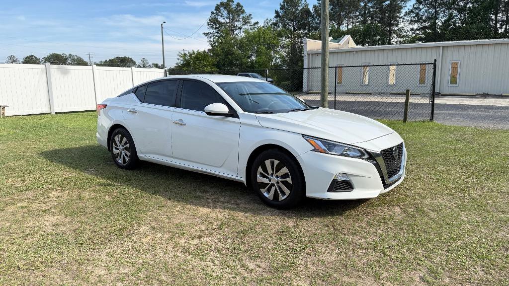 2021 Nissan Altima - $19,999