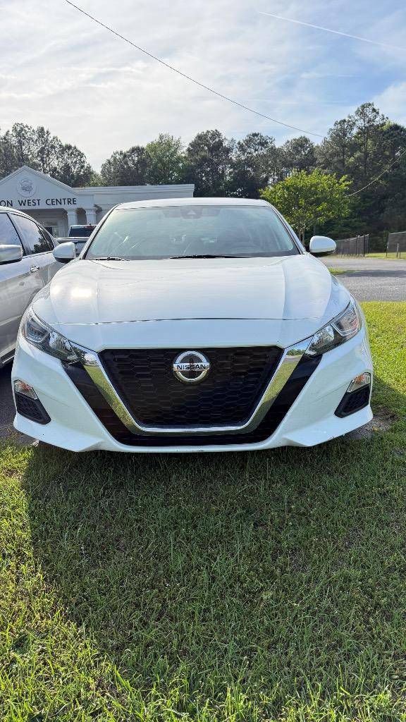 2021 Nissan Altima - $19,999