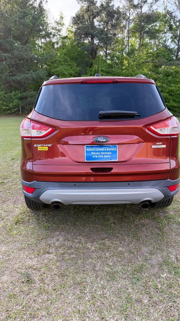 2014 Ford Escape - $13,999
