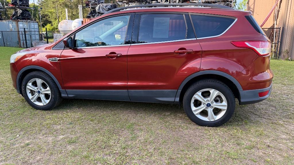 2014 Ford Escape - $13,999