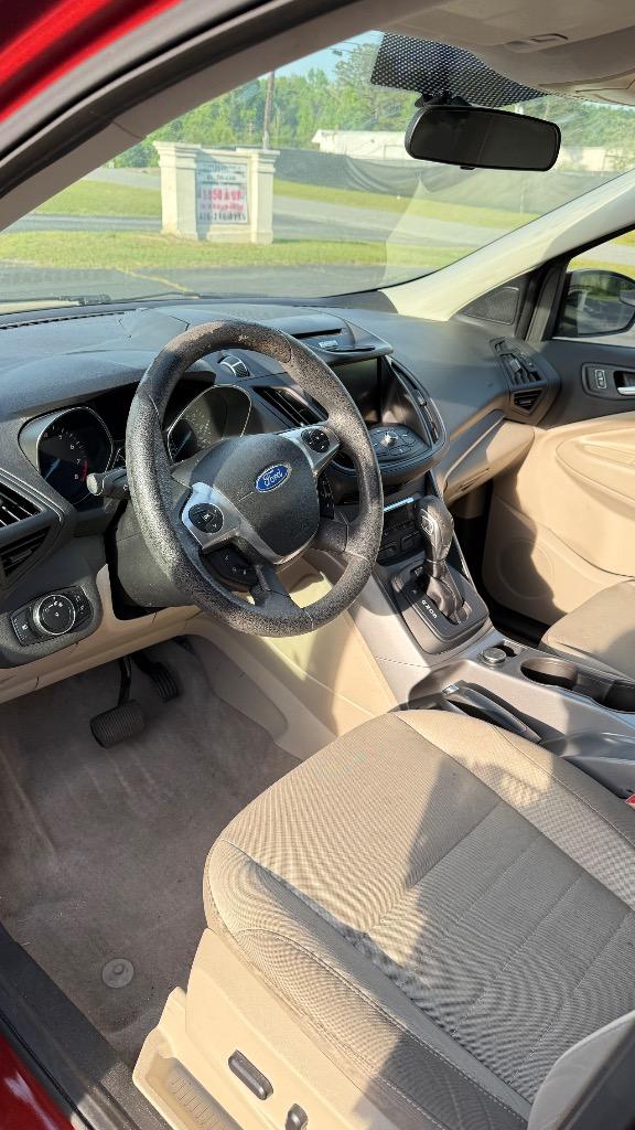 2014 Ford Escape - $13,999