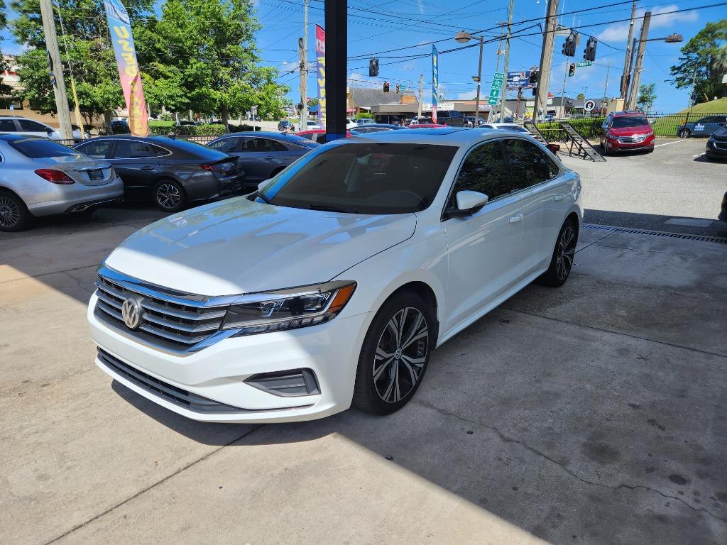 2021 Volkswagen Passat - $13,995