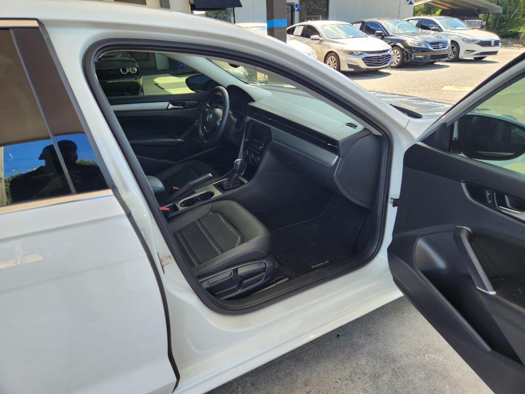 2021 Volkswagen Passat - $13,995