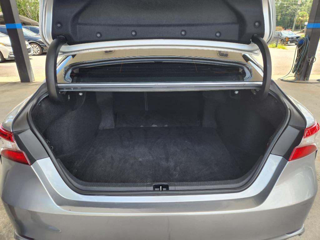 2018 Toyota Camry - $15,995