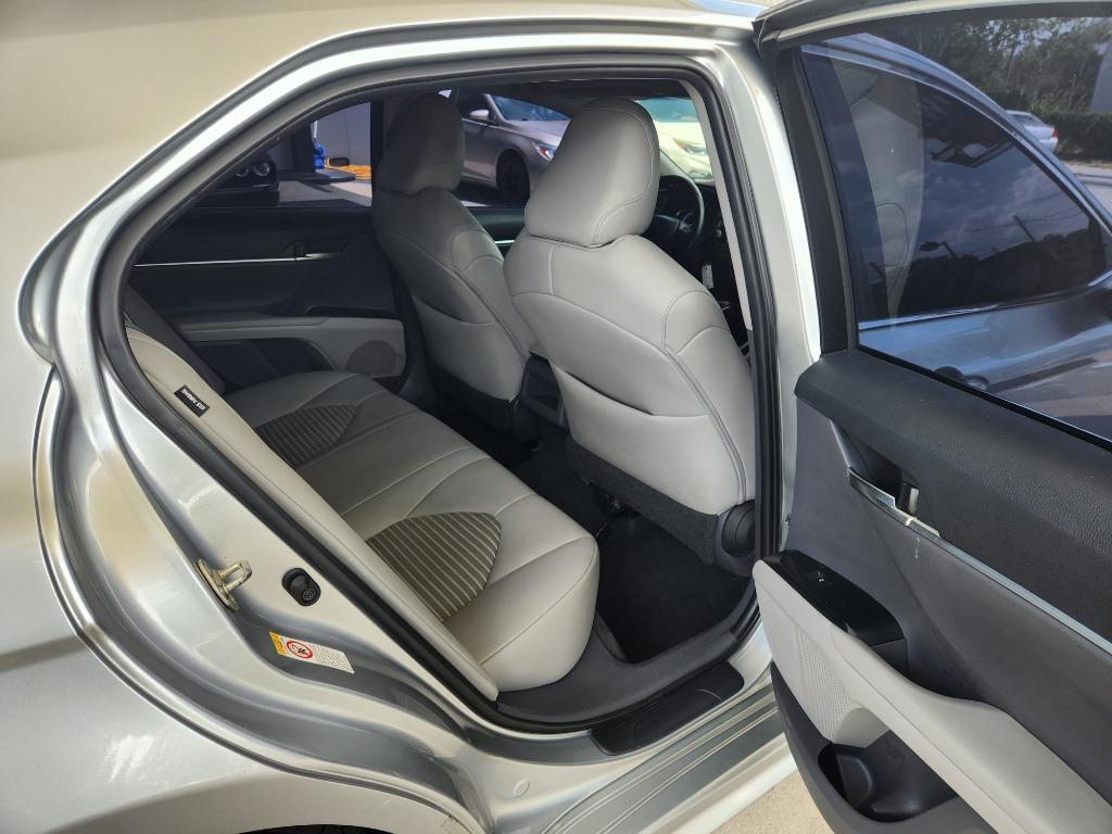 2018 Toyota Camry - $15,995