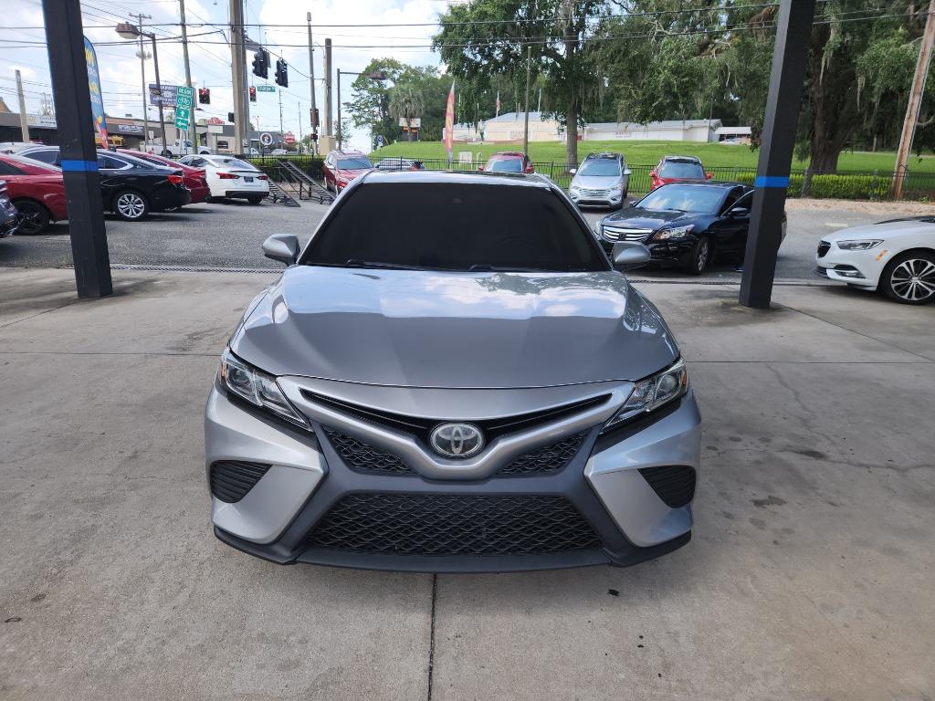 2018 Toyota Camry - $15,995