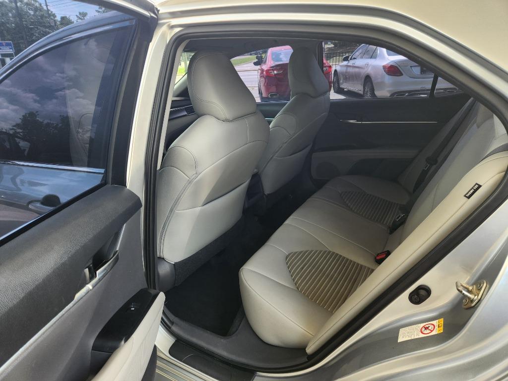 2018 Toyota Camry - $15,995