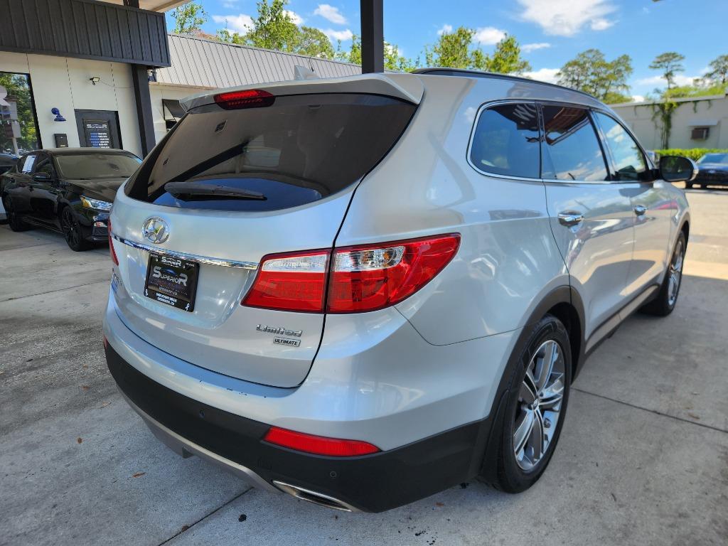 2016 Hyundai Santa Fe - $13,995