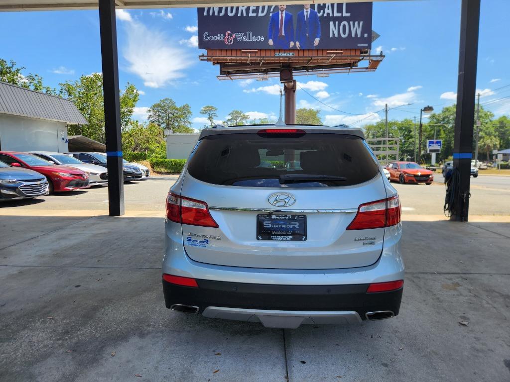 2016 Hyundai Santa Fe - $13,995