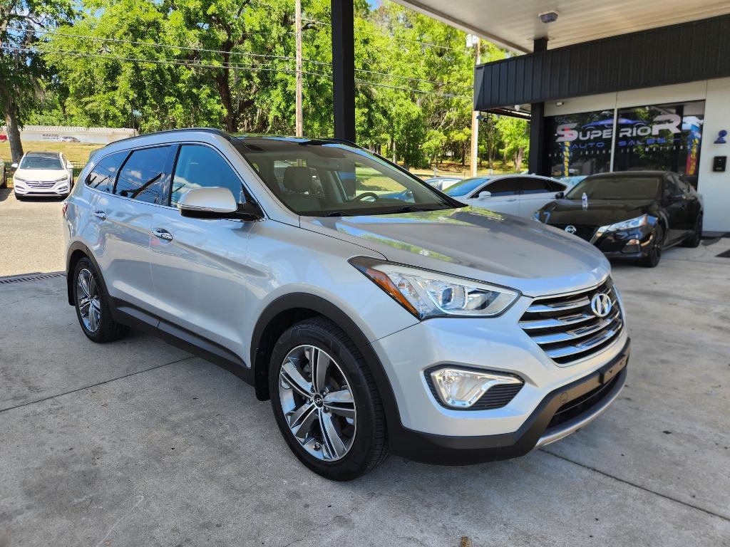 2016 Hyundai Santa Fe - $13,995