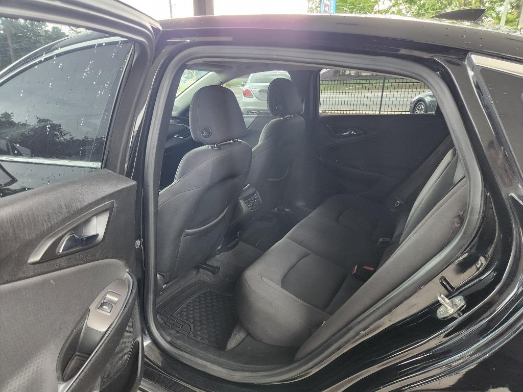 2021 Chevrolet Malibu - $13,995